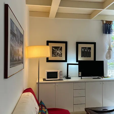 Greg's House - Enjoy My Dolce Daire